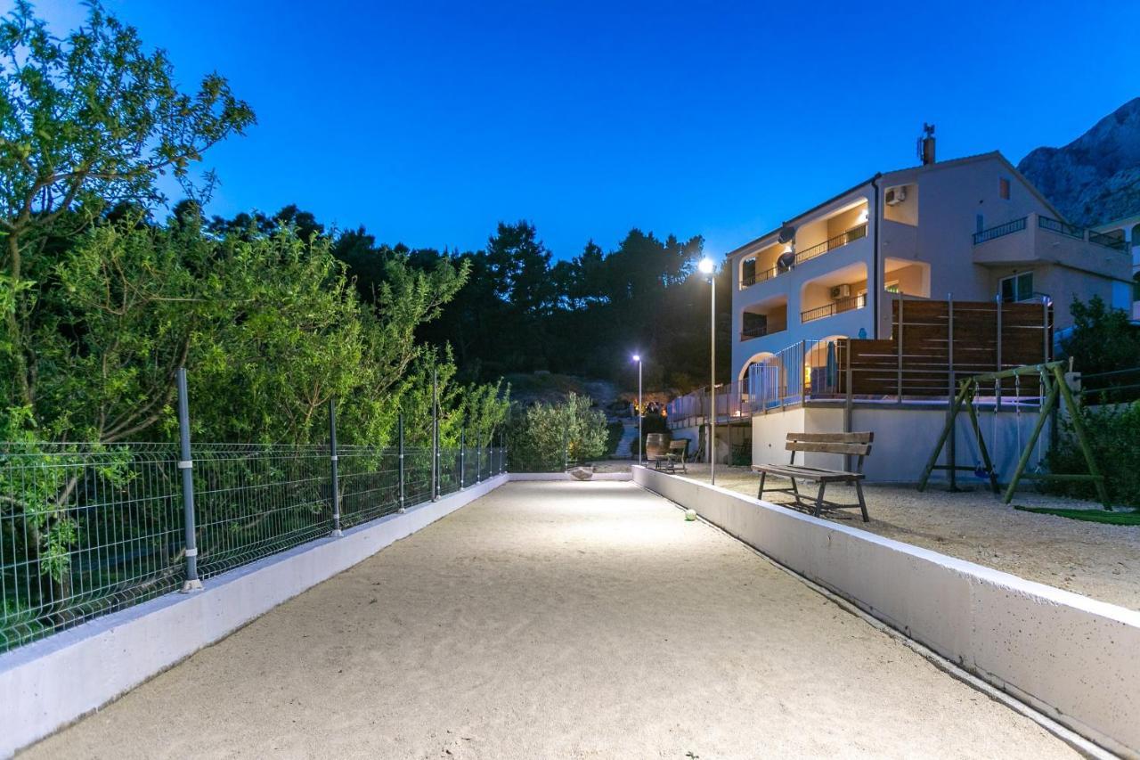 Apartments Fiona - Away From City Crowds Makarska Eksteriør billede