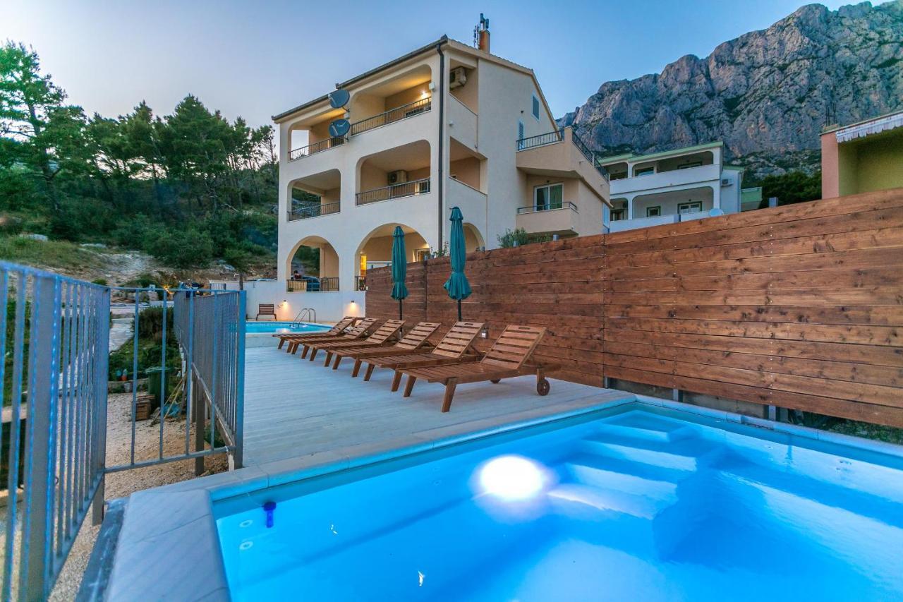Apartments Fiona - Away From City Crowds Makarska Eksteriør billede