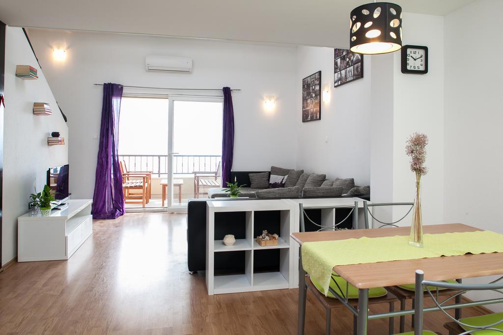 Apartments Fiona - Away From City Crowds Makarska Værelse billede